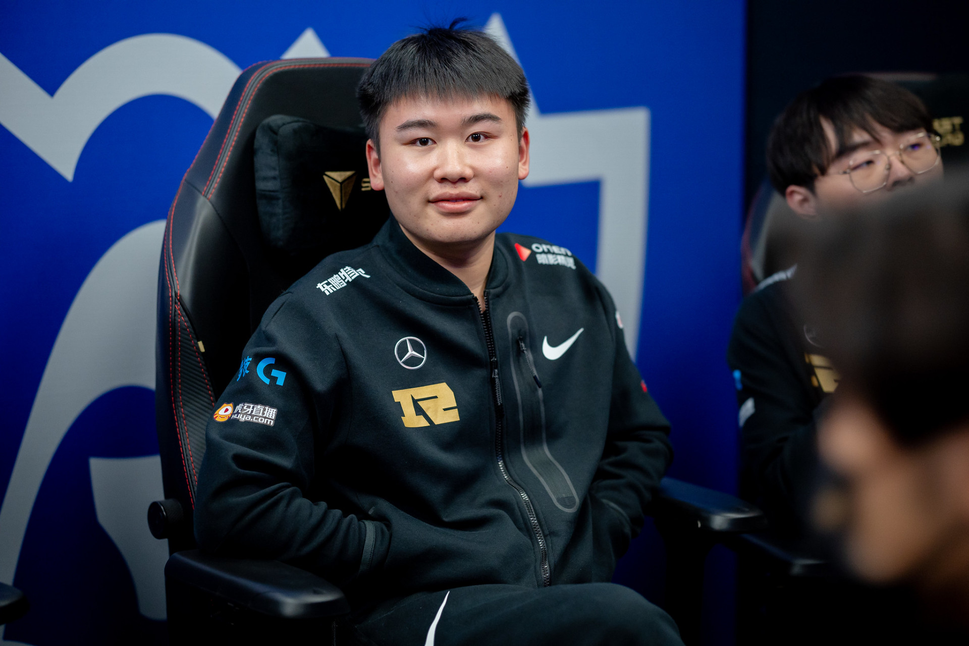 爆料人吐槽rng操作wei报8-900w租借半年